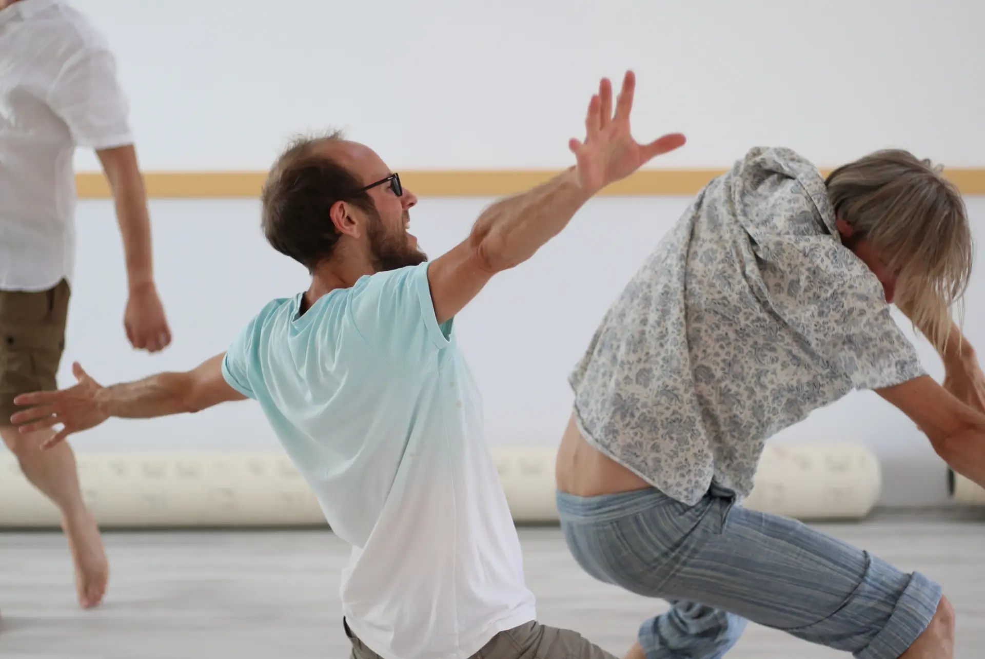 Participant d'un cours de Biodanza qui a trouvé son propre plaisir de danser grâce à sa pratique régulière
